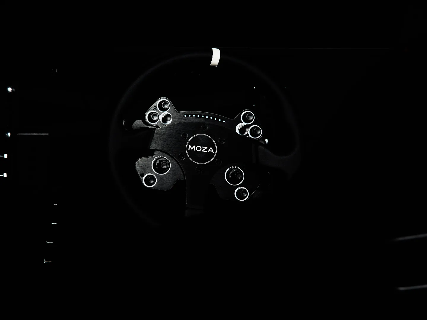 Зал автосимуляторов Sora Racing — симрейсинг в Краснодаре 24/7